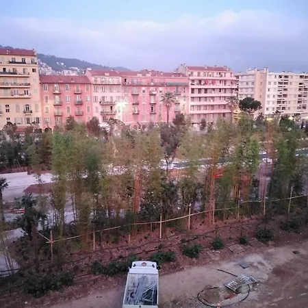 Au Coeur De Apartment
